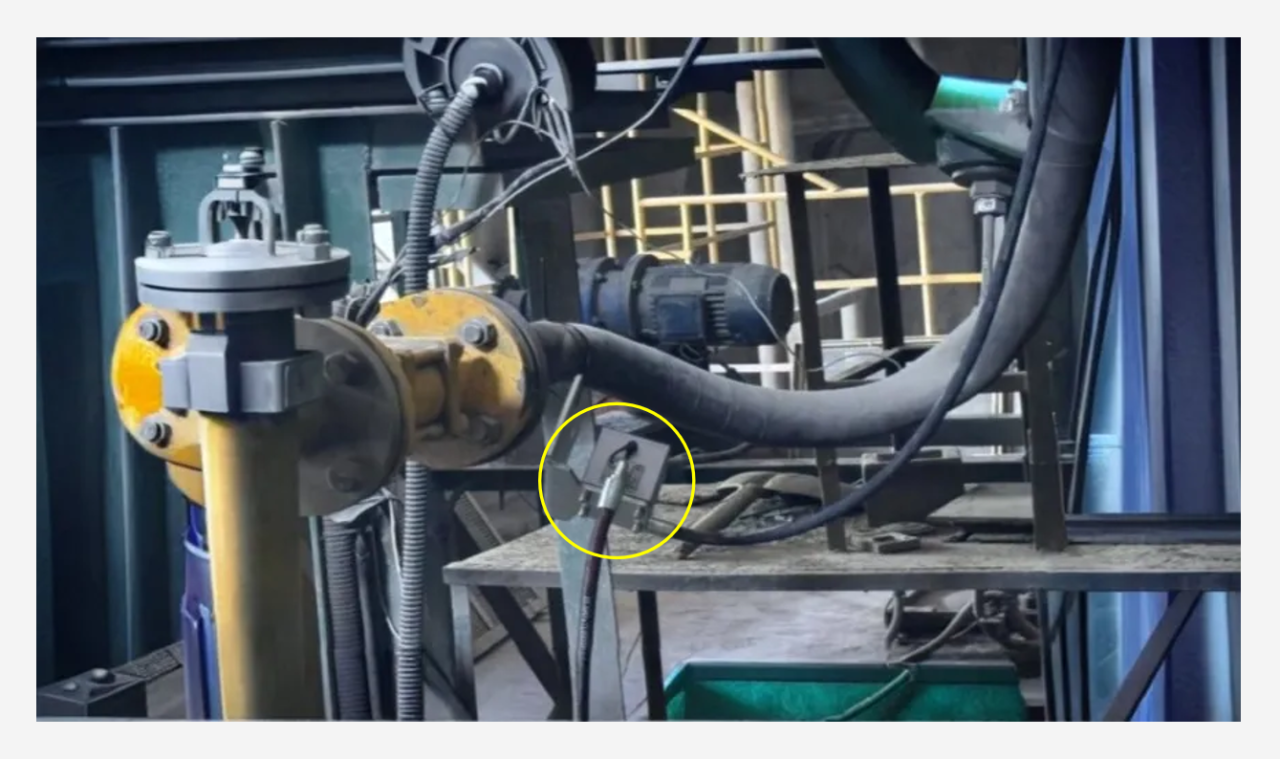 水泥厂 | 金属磨粒传感器在定辊齿轮箱的部署与效益应用案例